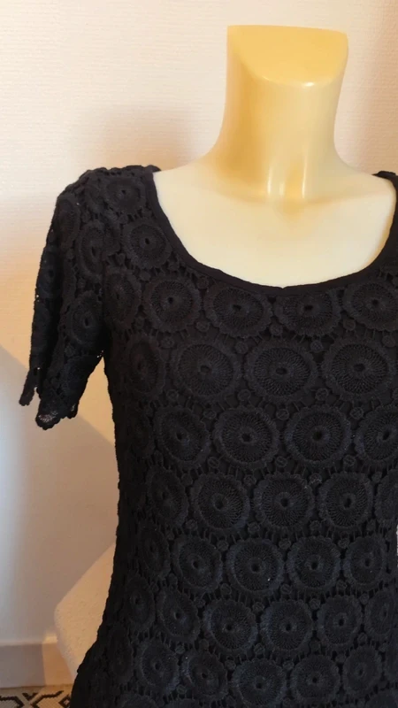 Chic lined black rosette guipure midi evening dress size 36/38 - Monso – photo 9